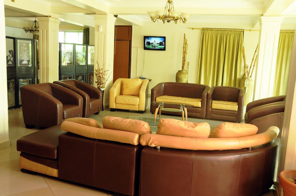 Emerald Hotel Kampala Exterior photo