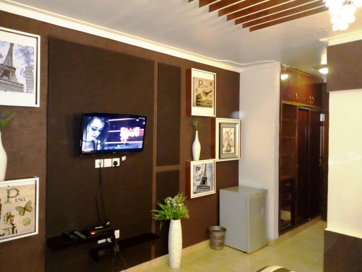 Emerald Hotel Kampala Exterior photo